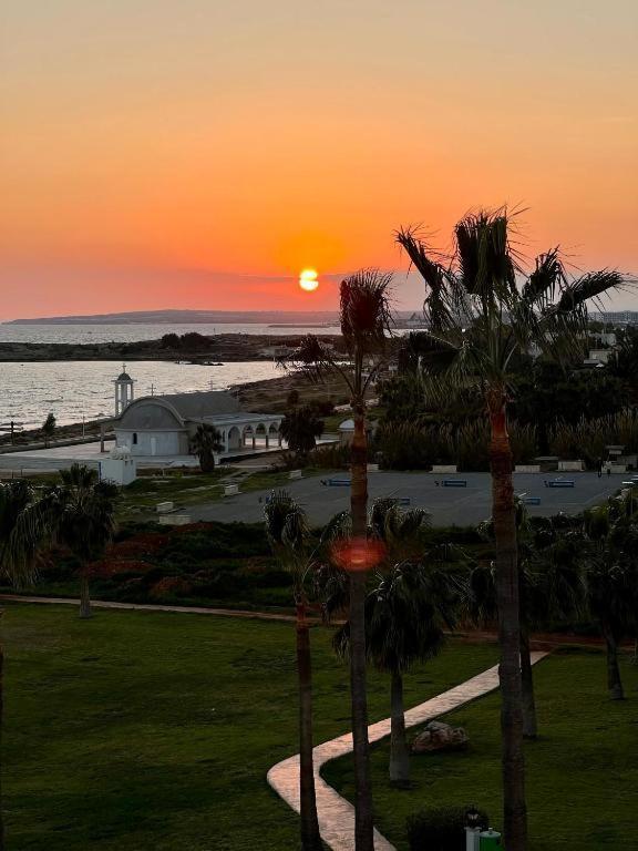Freij Hotel & Resort - Adults Only Ayia Napa Bagian luar foto