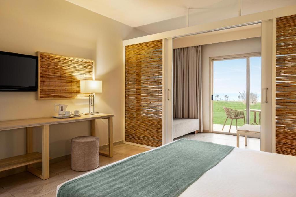Freij Hotel & Resort - Adults Only Ayia Napa Bagian luar foto
